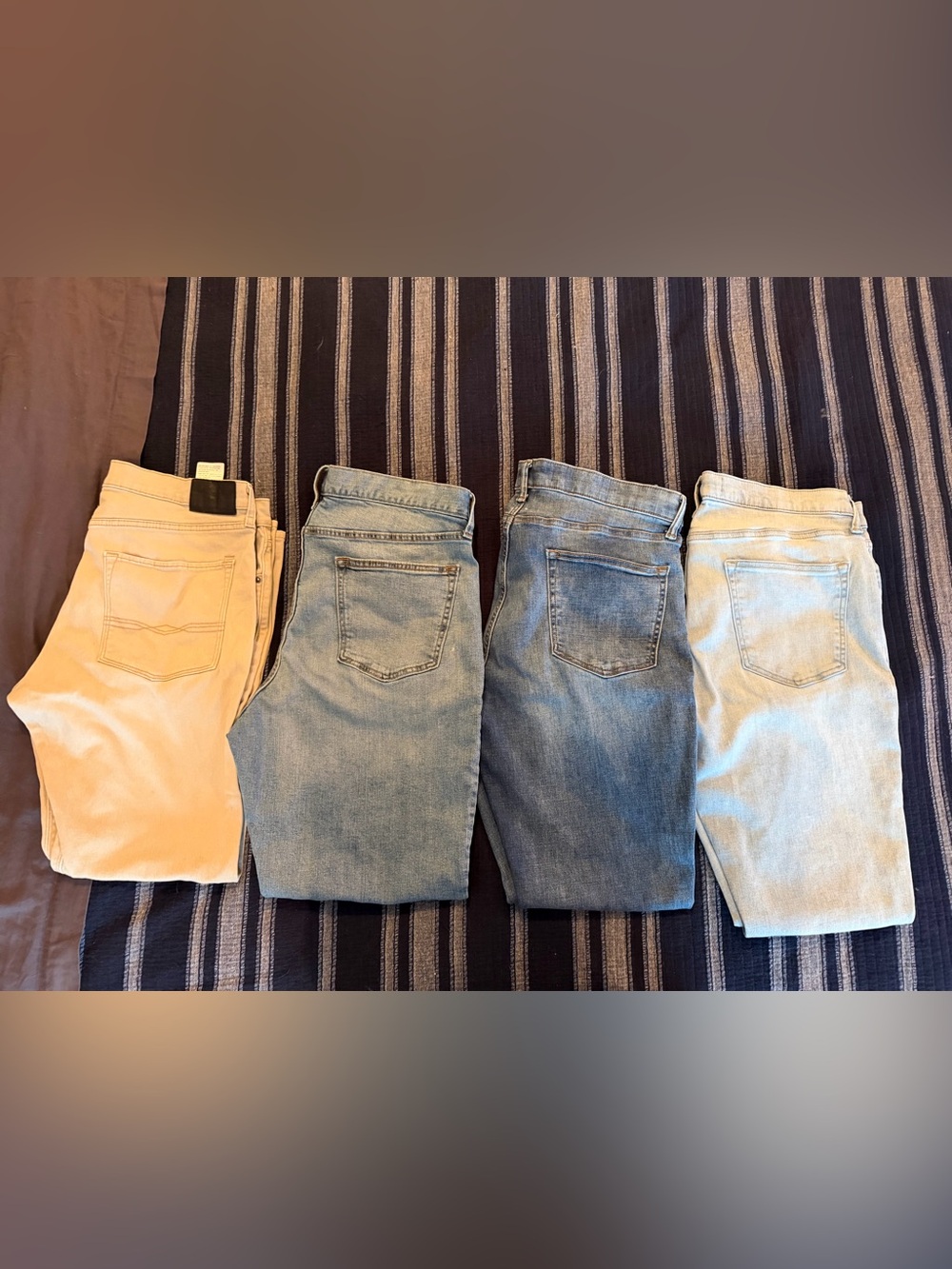 Bundle of 4 Men’s Slim Fit Jeans 36x32
